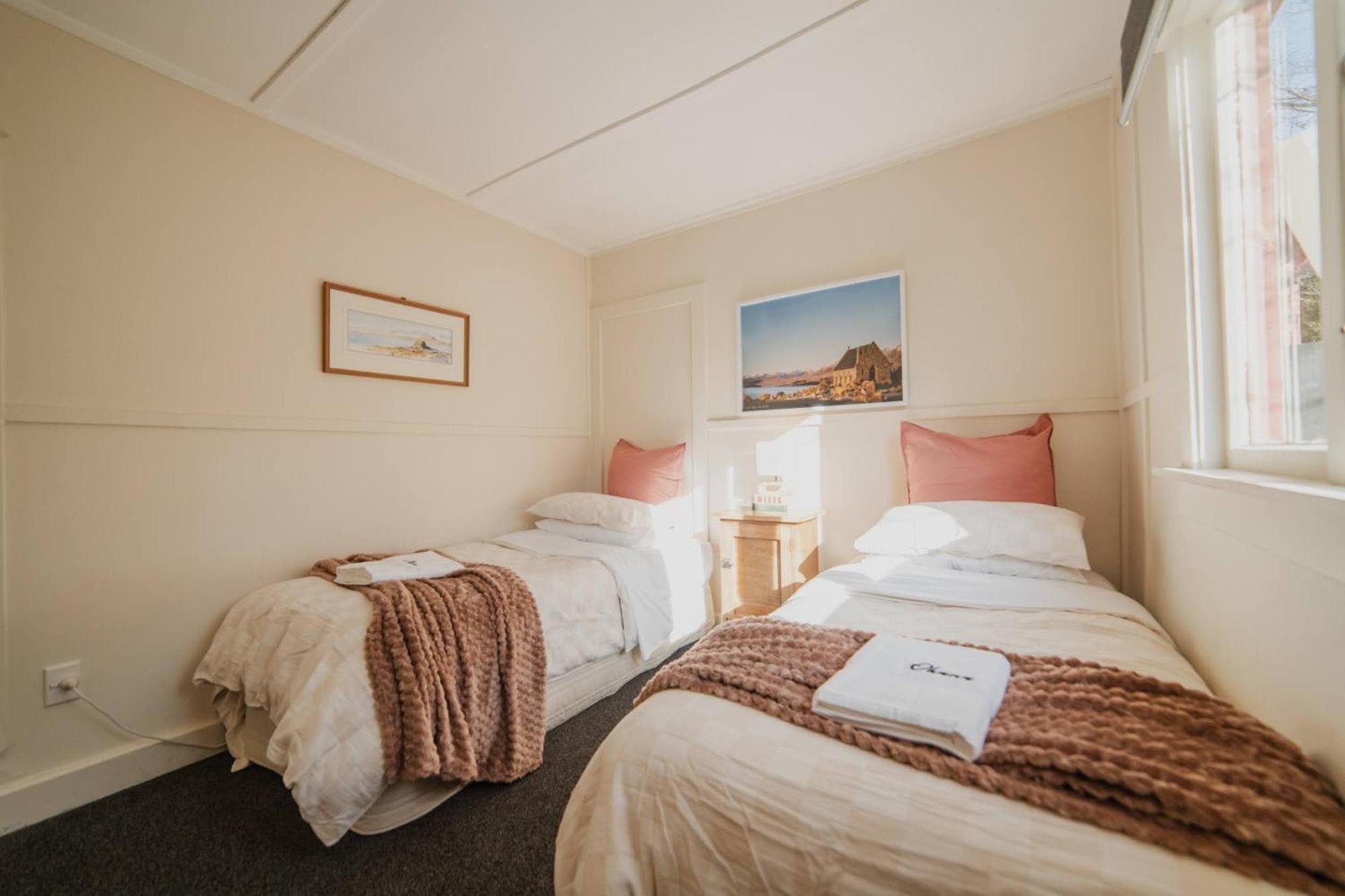 Lake Tekapo Cottages מראה חיצוני תמונה